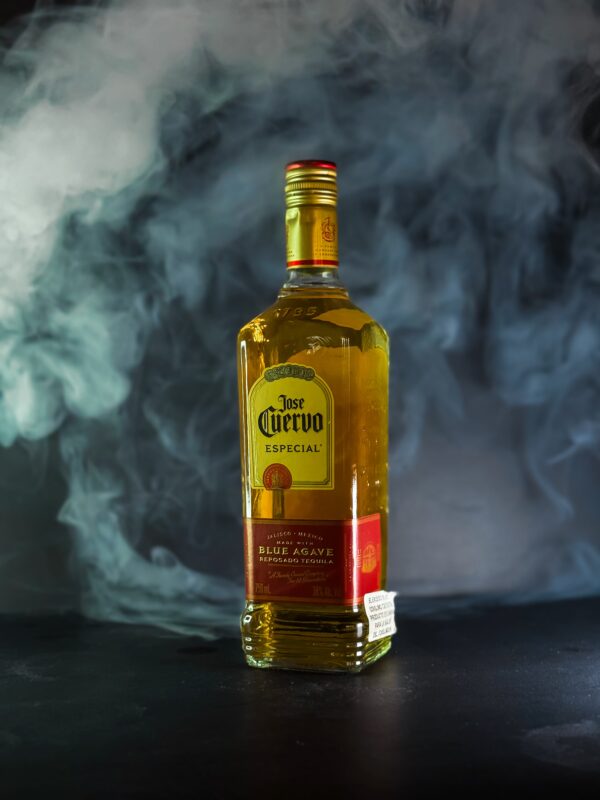 Jose cuervo reposado (Trago-Botella)