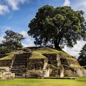 Cuidad Maya  ruinas Iximche
